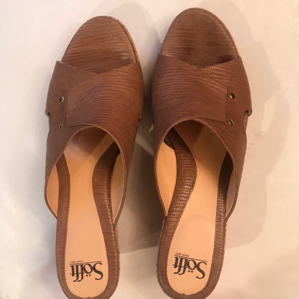 Brown wedge shoes